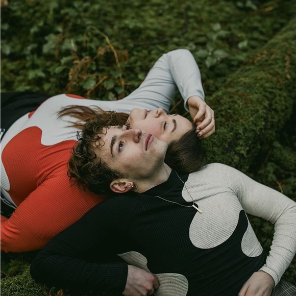 Ization Studios Squiggle Long Sleeve in Red/ Periwinkle 2X - Picture 9 of 10